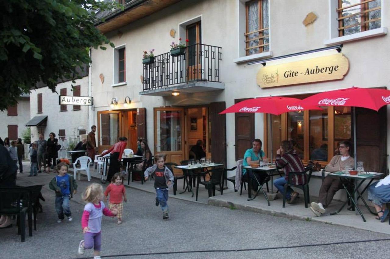 Gite Auberge L'Herbe Tendre Saint-Pierre-d'Entremont  Bagian luar foto